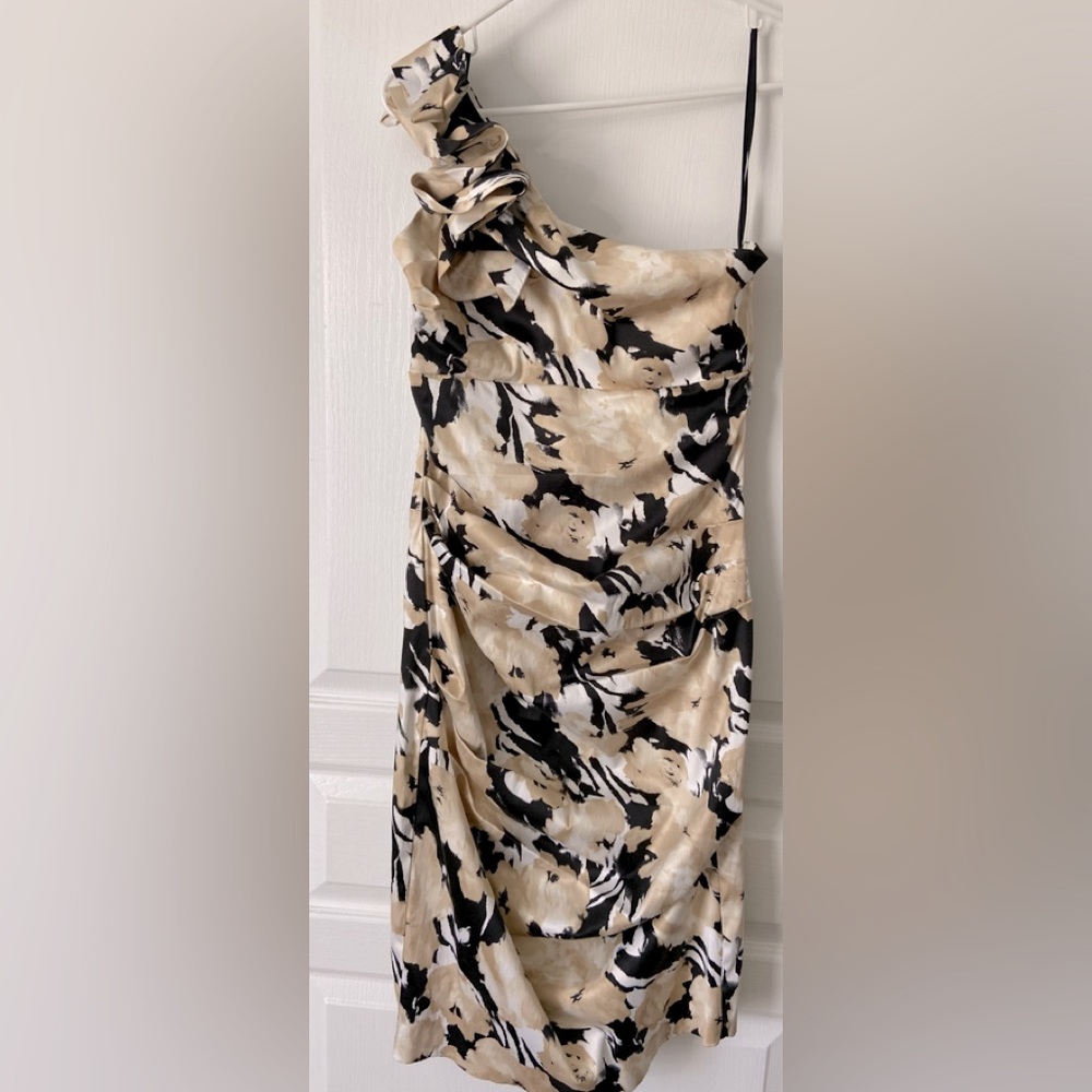 ROULETTE Black Beige White Floral Print One Shoulder Dress Size 10